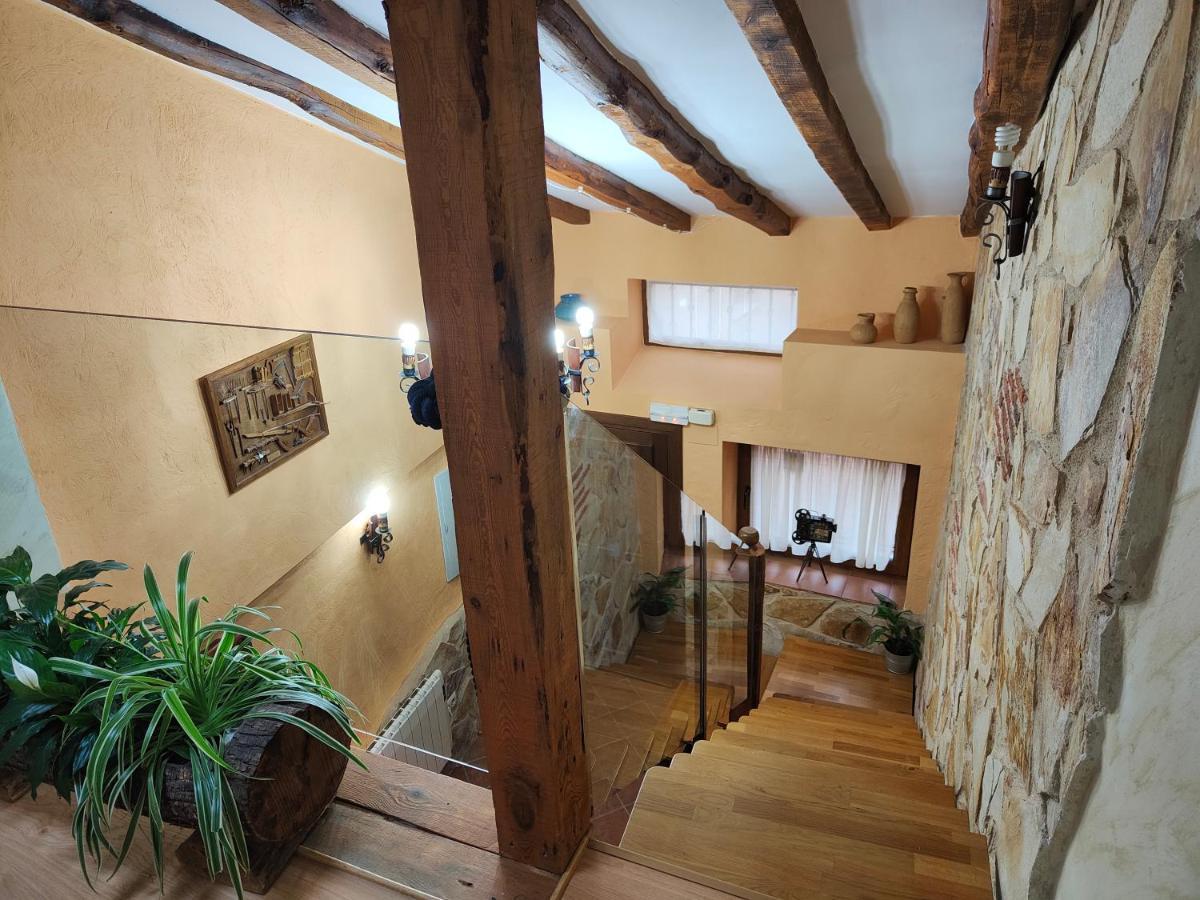 Casa Vieja Tabanera A 8 Min De Segoia Konuk evi Tabanera del Monte Dış mekan fotoğraf