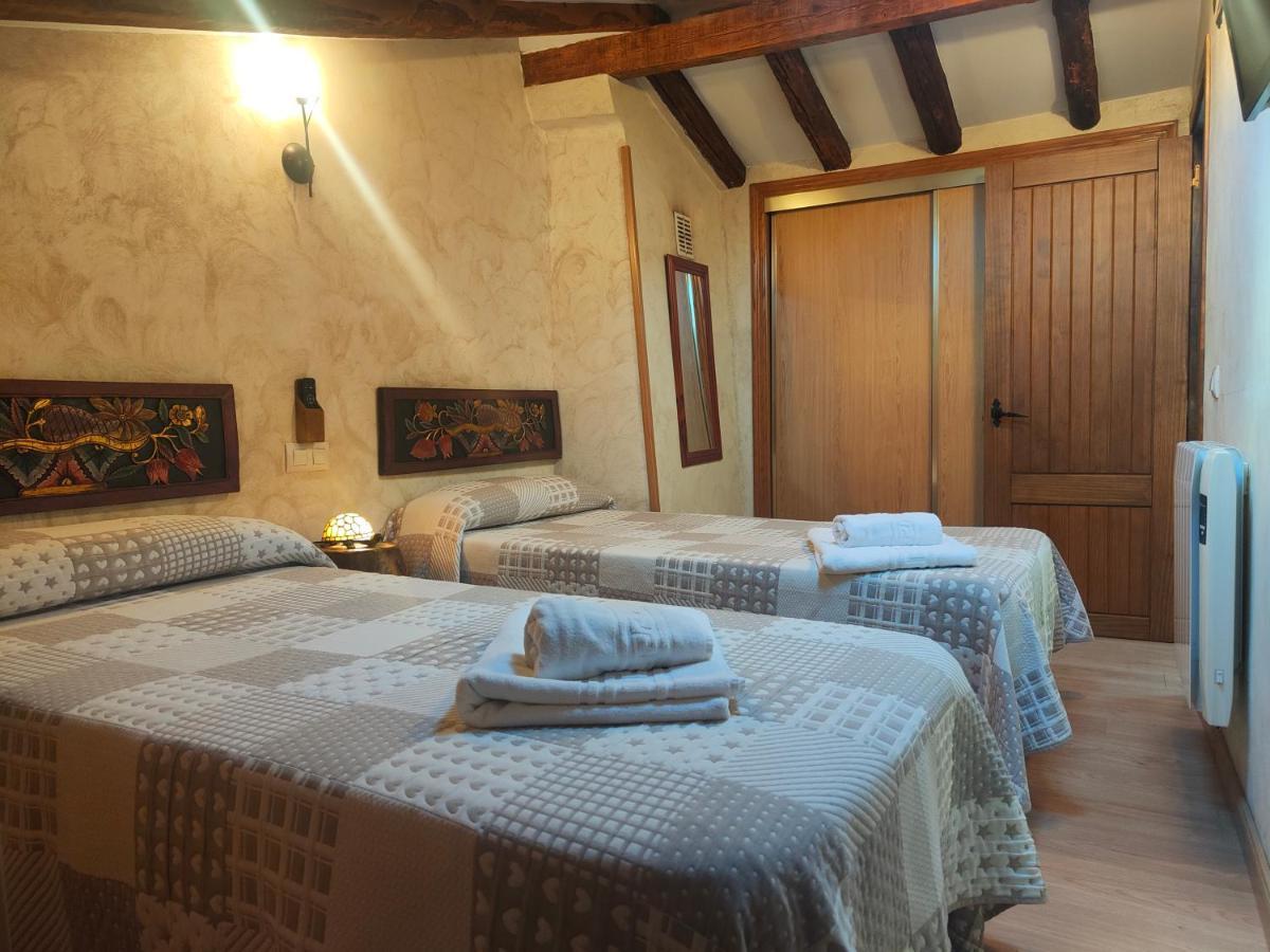 Casa Vieja Tabanera A 8 Min De Segoia Konuk evi Tabanera del Monte Dış mekan fotoğraf
